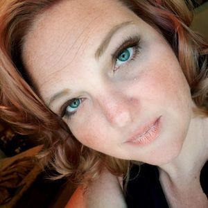 Meet your Posher, Carrie